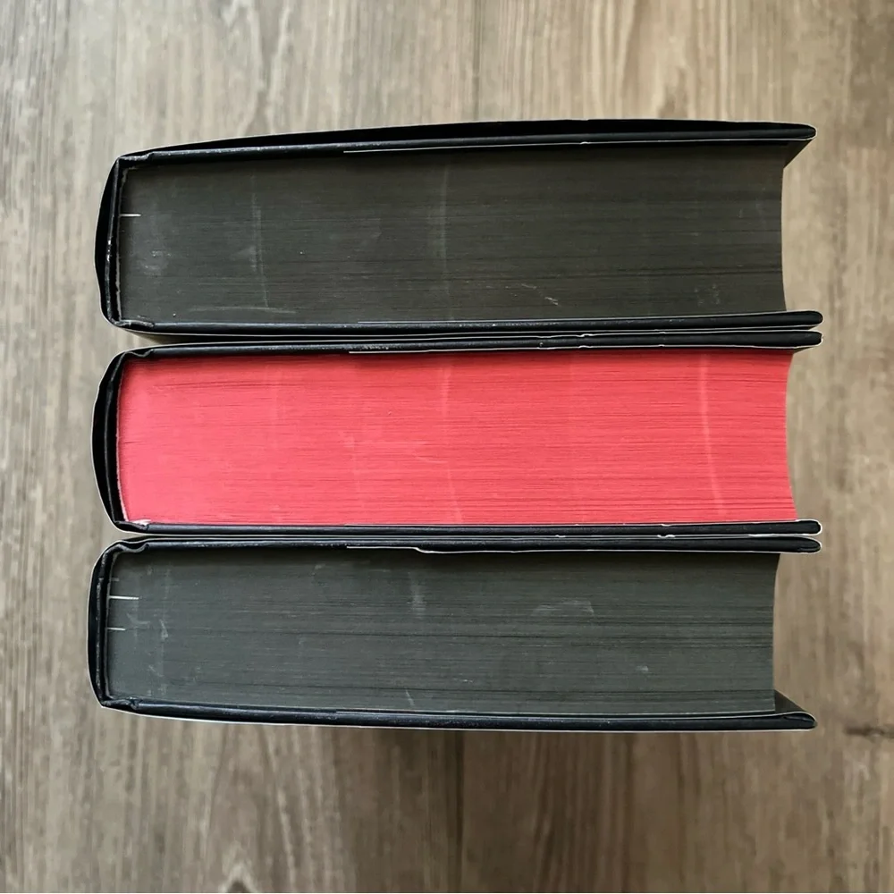 From Blood and Ash Fairyloot Exclusive Signed Sprayed Edges - Picture 12 of 13